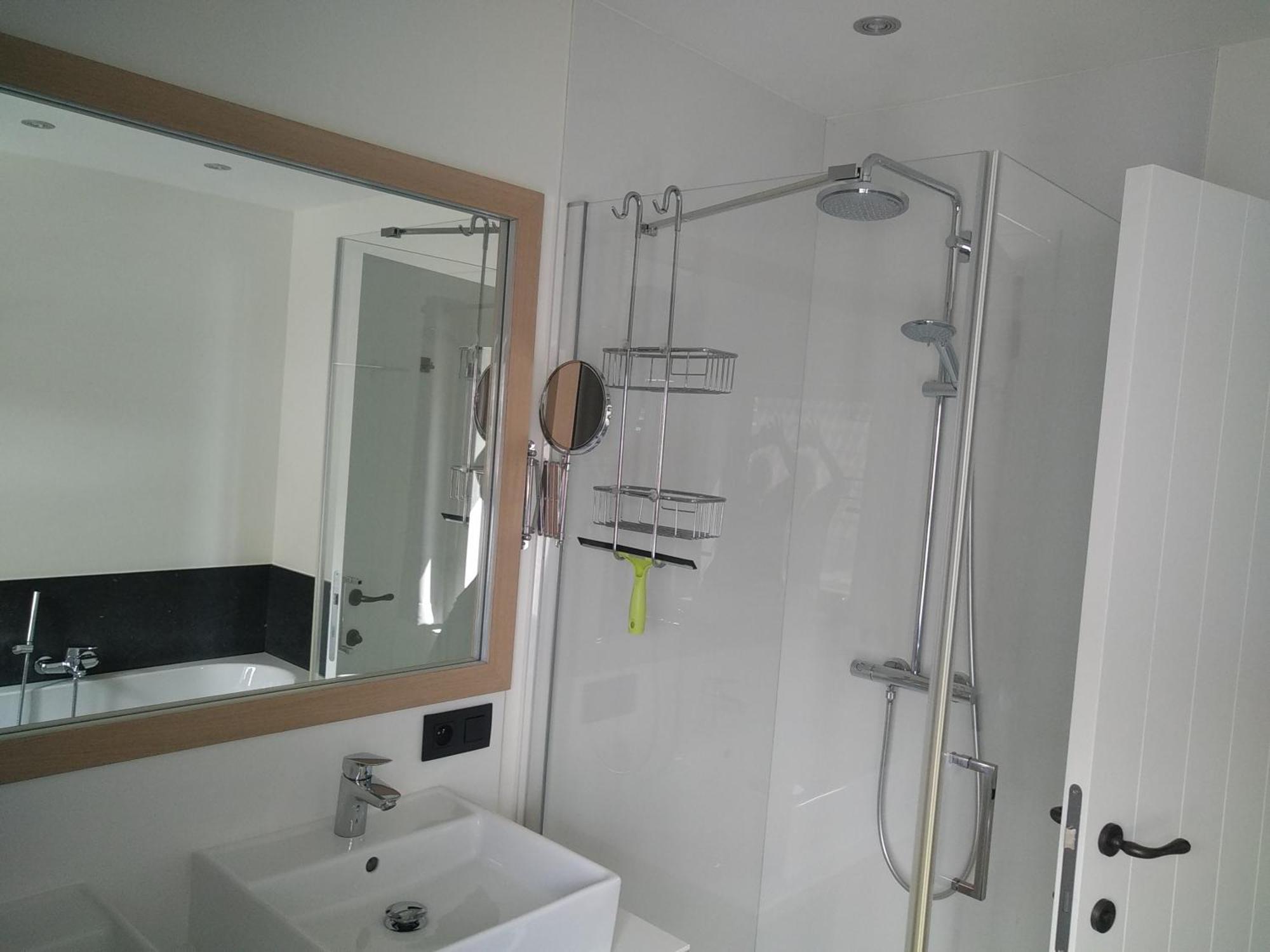 Vakantiewoning Mierzicht Met Prive Wellness Haspengouw Boekhout Екстериор снимка